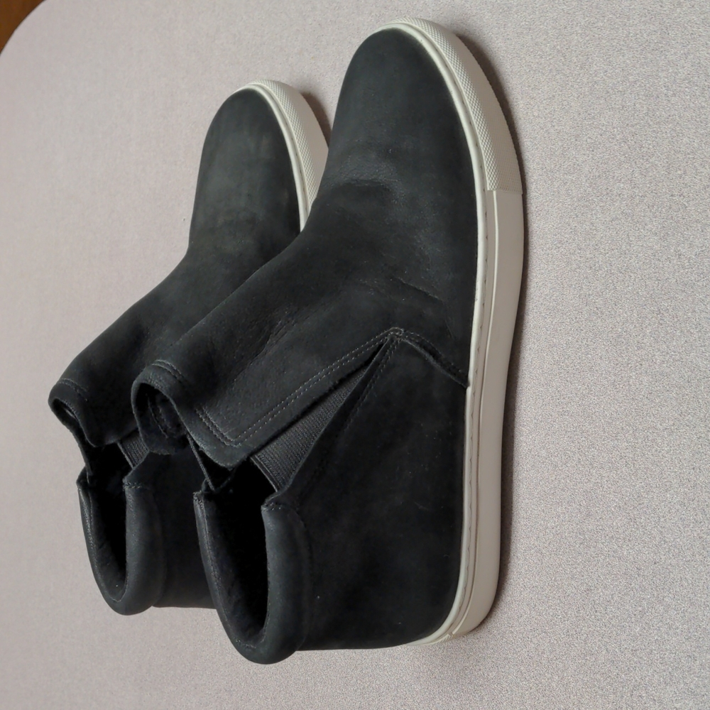 Kenneth Cole shoes